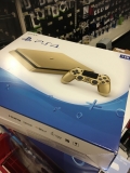 Goldene Playstation 4 Slim bald zu kaufen!